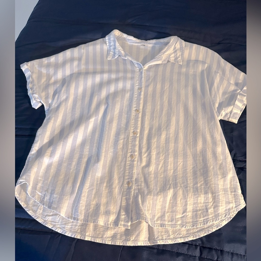 Button down blouse. Blue and white stripes.
